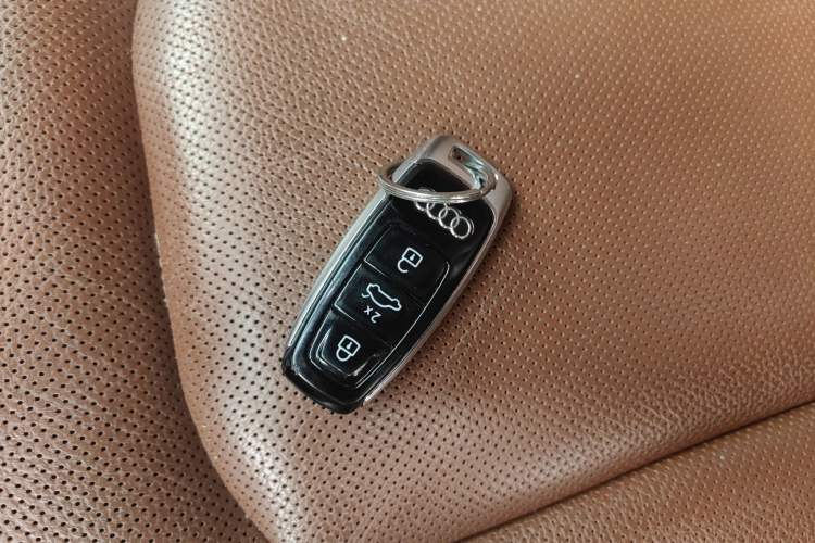 Used Audi Q7 2023 55 TFSI quattro S line Sport Edition Interior 1