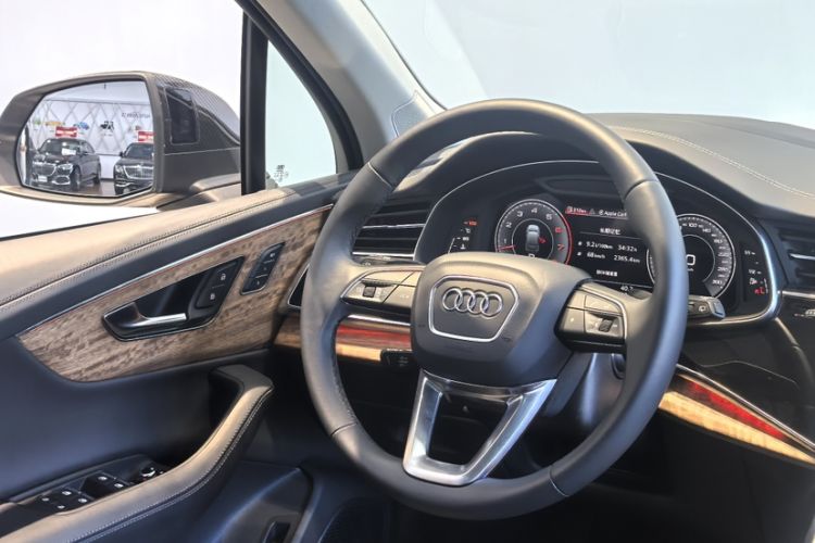 Used Audi Q7 2023 55 TFSI quattro S Prestige Edition Interior 3