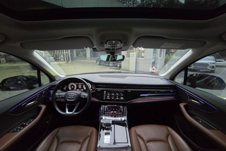 Used Audi Q7 2023 45 TFSI quattro S line Sport model Interior 5