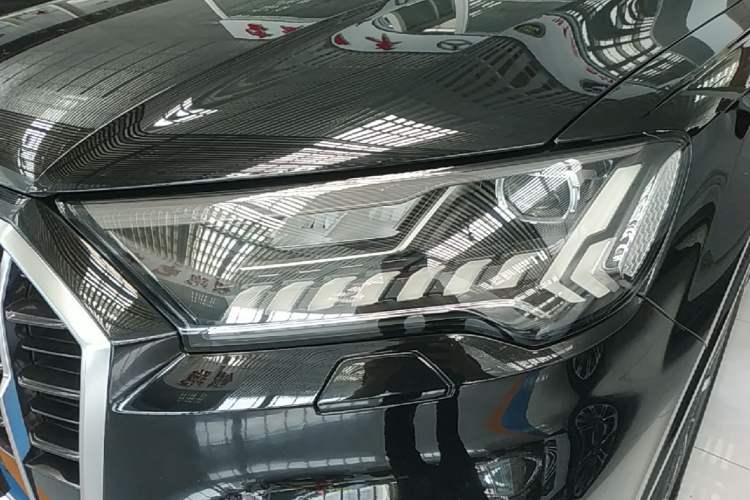 Used Audi Q7 2023 55 TFSI quattro S line Sport Edition Left Front Headlight
