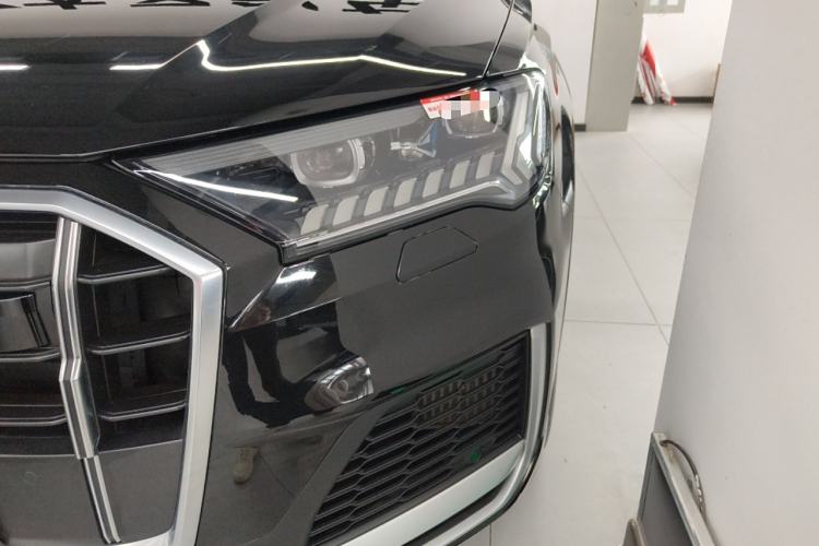 Used Audi Q7 2023 55 TFSI quattro S Prestige Edition Left Front Headlight