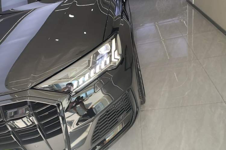 Used Audi Q7 2023 55 TFSI quattro S line Sport Edition Left Front Headlight