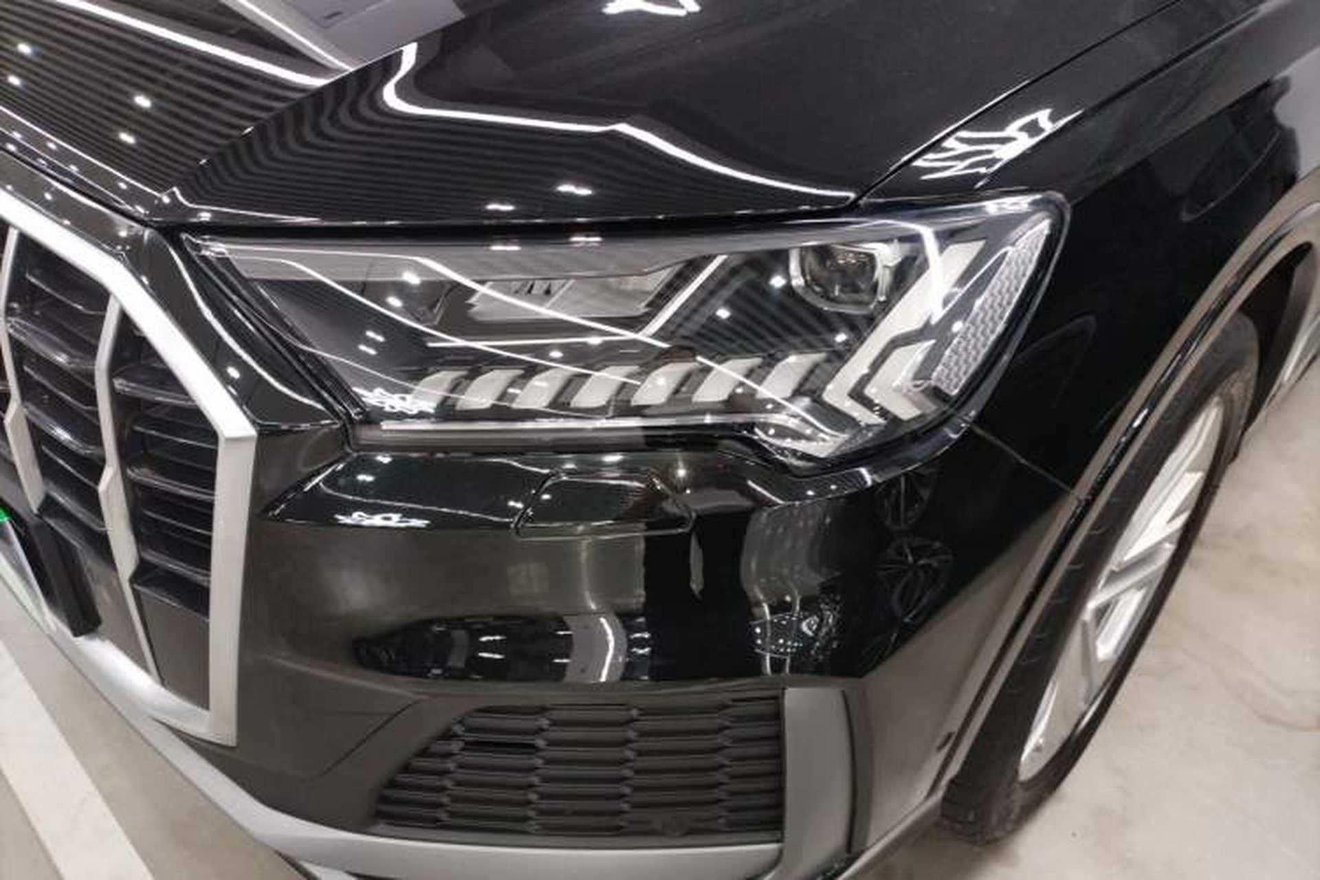 Used Audi Q7 2023 45 TFSI quattro S line Sport model Left Front Headlight