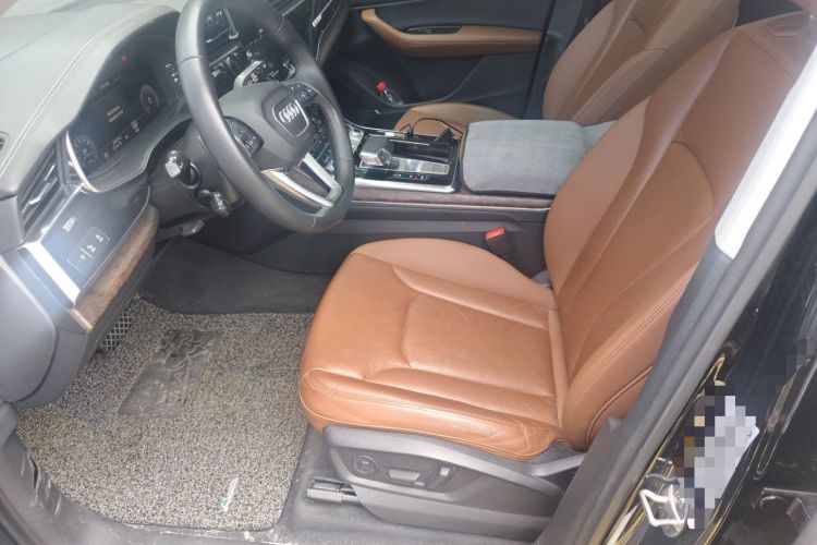 Used Audi Q7 2023 55 TFSI quattro S line Sport Edition Left Front Seat