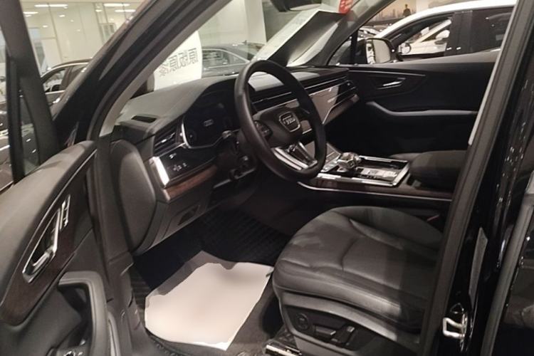 Used Audi Q7 2023 55 TFSI quattro S line Sport Edition Left Front Seat