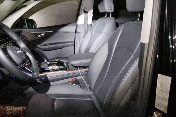 Used Audi Q7 2023 55 TFSI quattro S line Sport Edition Left Front Seat