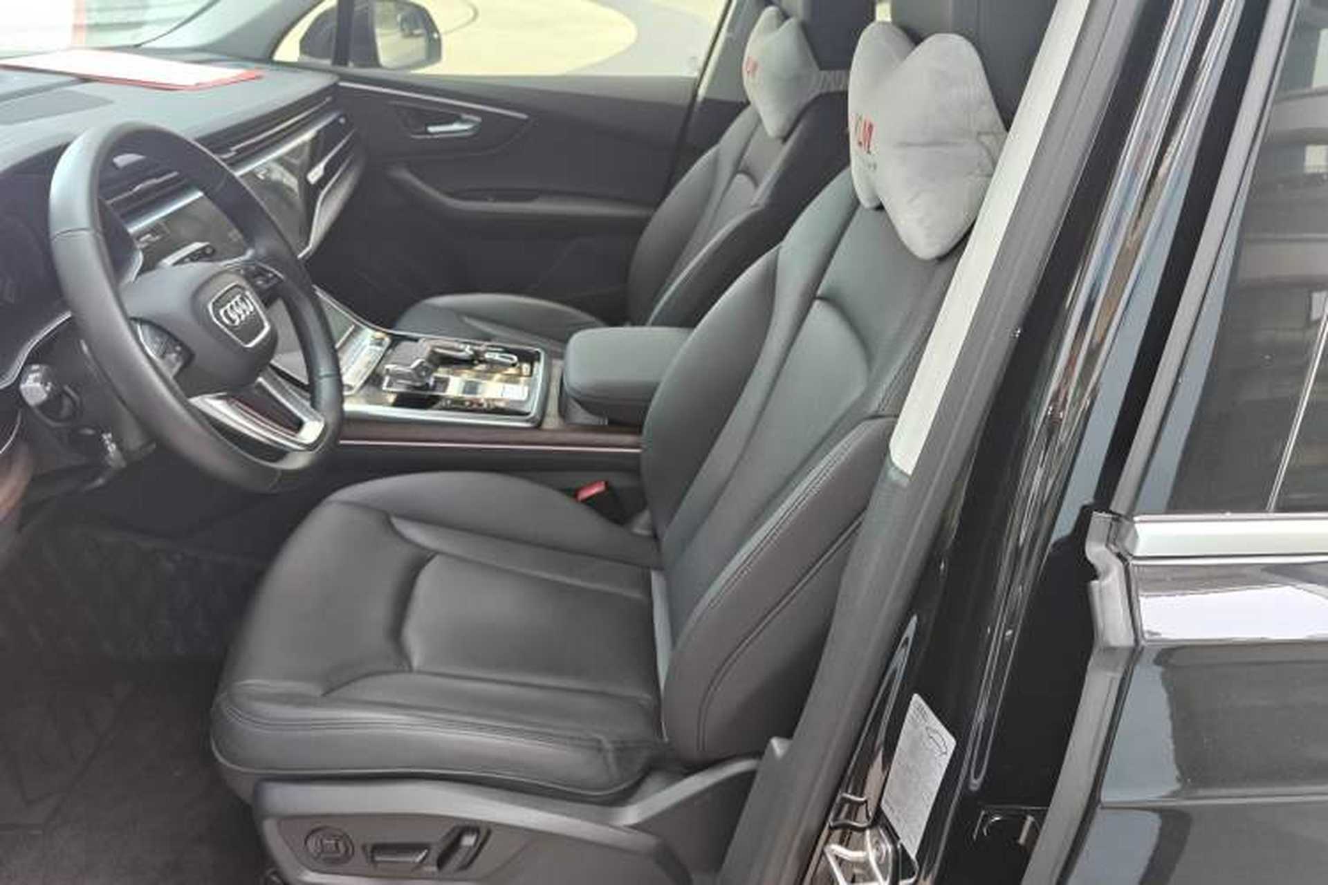 Used Audi Q7 2023 45 TFSI quattro S line Sport model Left Front Seat