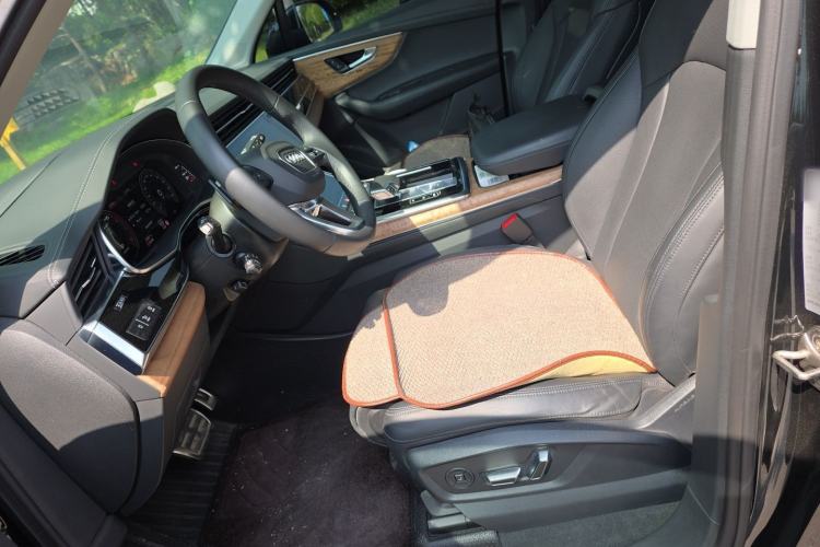 Used Audi Q7 2023 55 TFSI quattro S Prestige Edition Left Front Seat