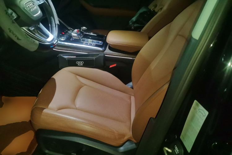 Used Audi Q7 2023 55 TFSI quattro S line Sport Edition Left Front Seat