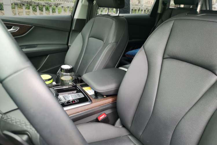 Used Audi Q7 2023 55 TFSI quattro S line Sport Edition Left Front Seat