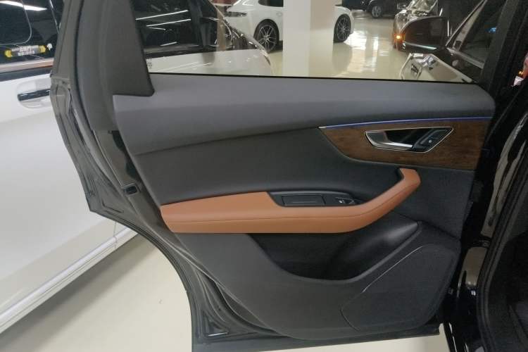 Used Audi Q7 2023 45 TFSI quattro S line Sport model Left Rear Door Interior