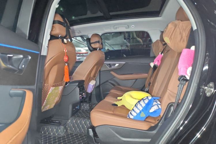 Used Audi Q7 2023 55 TFSI quattro S line Sport Edition Left Rear Seat