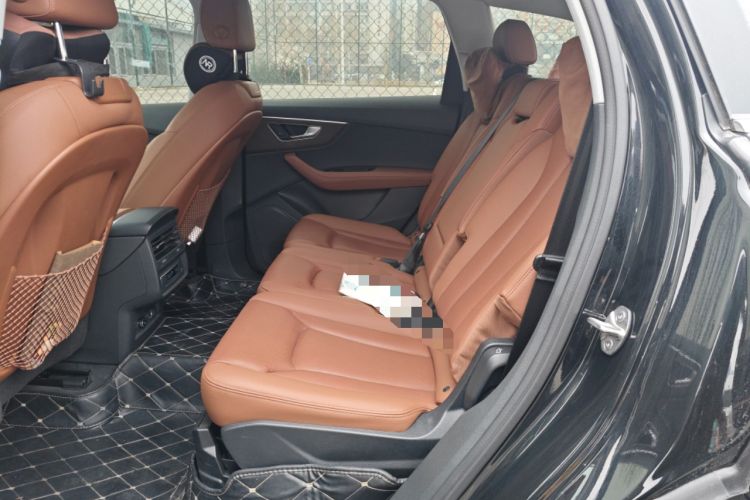 Used Audi Q7 2023 45 TFSI quattro S line Sport model Left Rear Seat