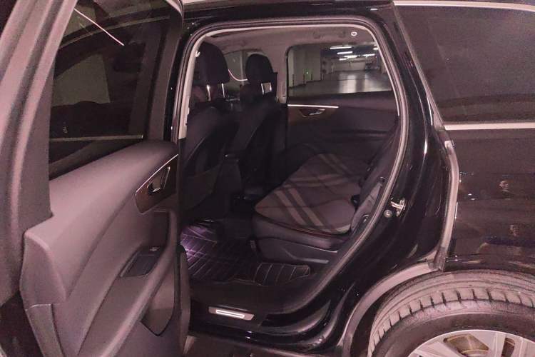 Used Audi Q7 2023 45 TFSI quattro S line Sport model Left Rear Seat