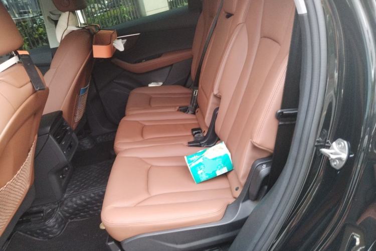 Used Audi Q7 2023 45 TFSI quattro S line Sport model Left Rear Seat