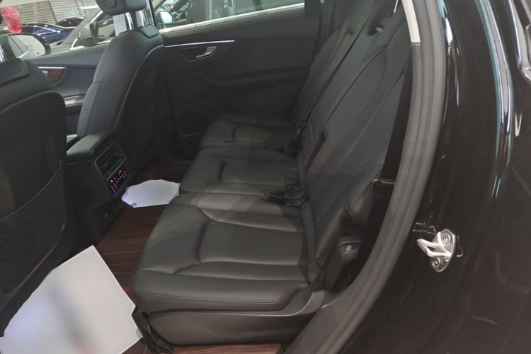 Used Audi Q7 2023 55 TFSI quattro S line Sport Edition Left Rear Seat
