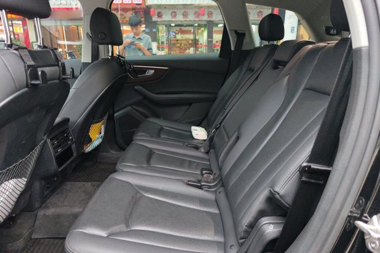 Used Audi Q7 2023 55 TFSI quattro S line Sport Edition Left Rear Seat