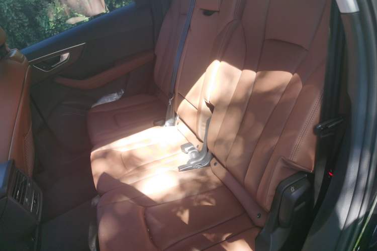 Used Audi Q7 2023 45 TFSI quattro S line Sport model Left Rear Seat