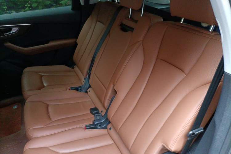 Used Audi Q7 2023 45 TFSI quattro S line Sport model Left Rear Seat