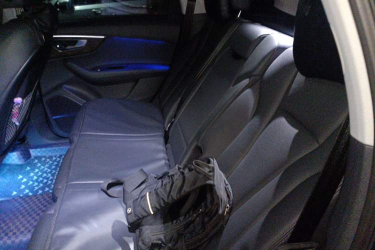 Used Audi Q7 2023 55 TFSI quattro S line Sport Edition Left Rear Seat