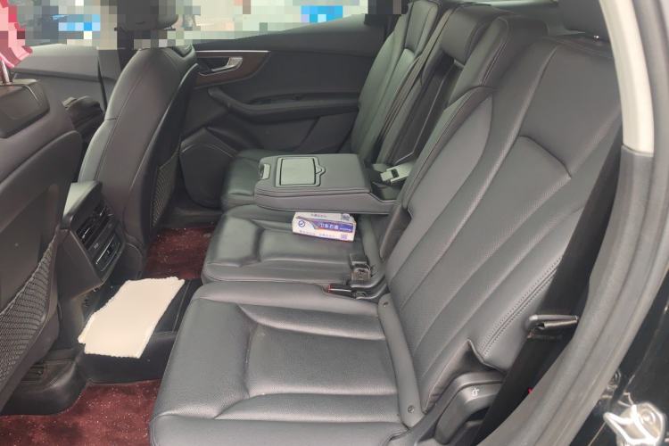 Used Audi Q7  Left Rear Seat