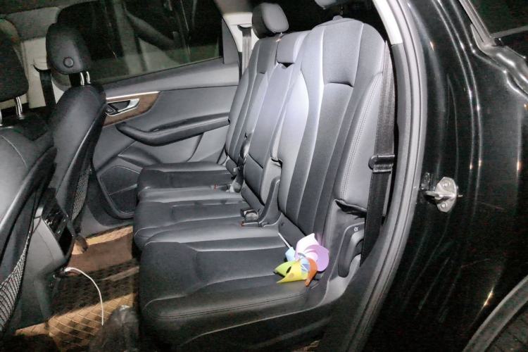 Used Audi Q7 2023 55 TFSI quattro S line Sport Edition Left Rear Seat