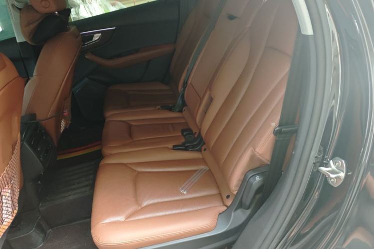 Used Audi Q7 2023 45 TFSI quattro S line Sport model Left Rear Seat