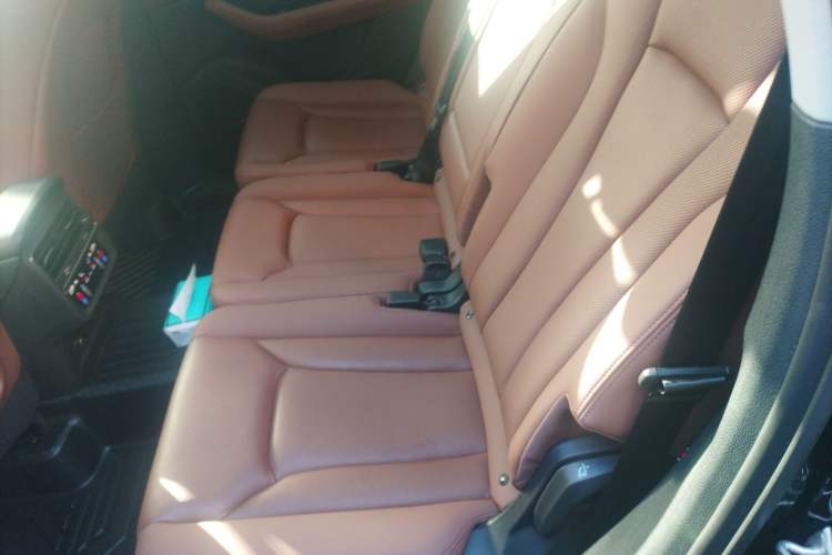 Used Audi Q7 2023 55 TFSI quattro S line Sport Edition Left Rear Seat