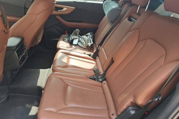 Used Audi Q7 2023 55 TFSI quattro S Prestige Edition Left Rear Seat