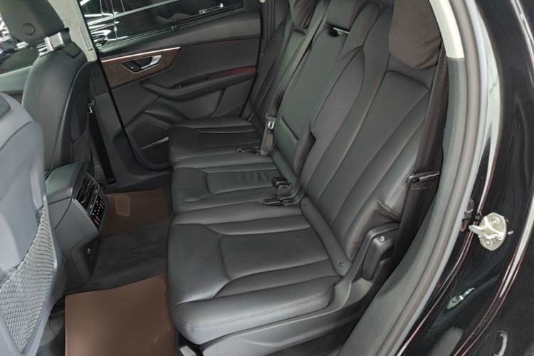 Used Audi Q7 2023 55 TFSI quattro S line Sport Edition Left Rear Seat