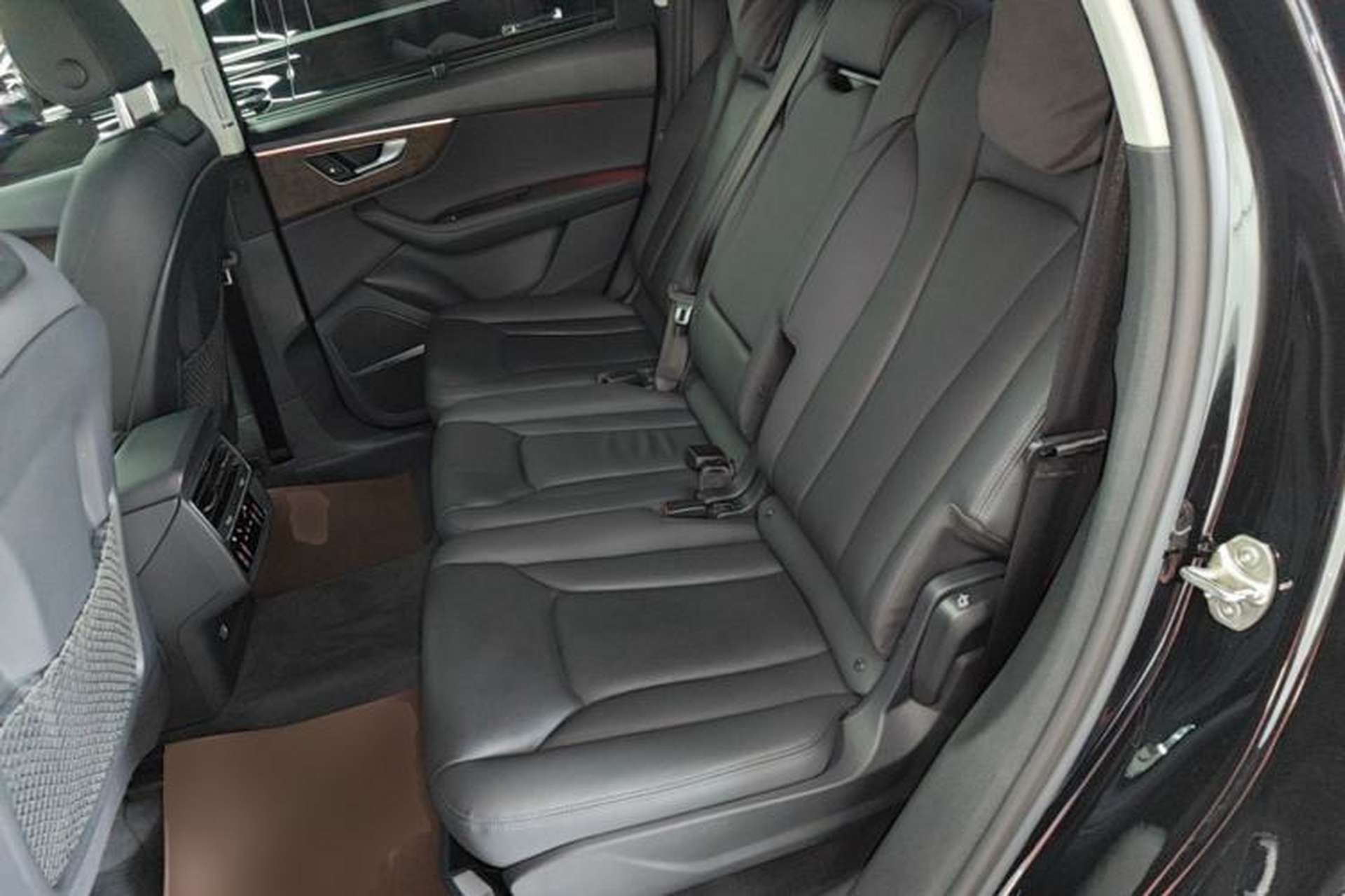 Used Audi Q7 2023 55 TFSI quattro S line Sport Edition Left Rear Seat