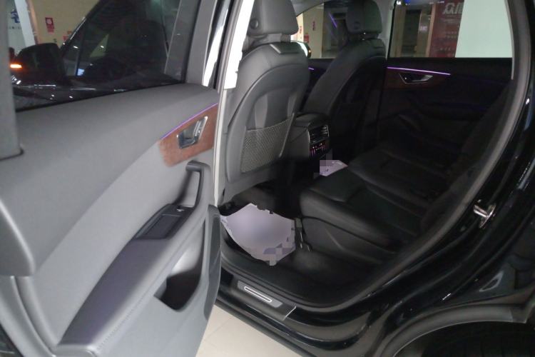 Used Audi Q7 2023 55 TFSI quattro S line Sport Edition Left Rear Seat