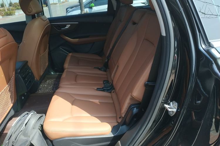 Used Audi Q7 2023 45 TFSI quattro S line Sport model Left Rear Seat