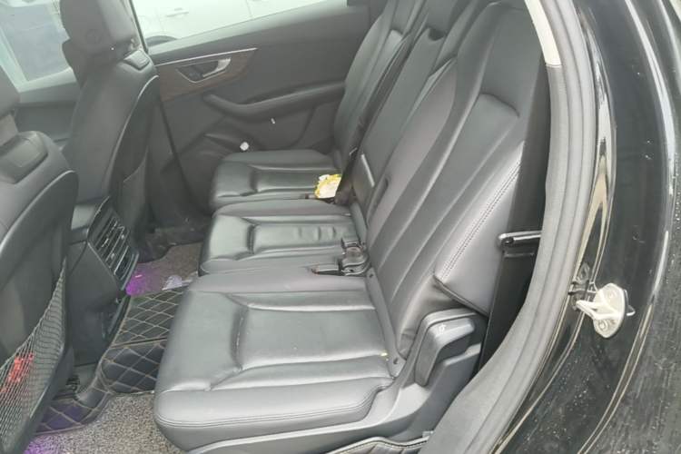 Used Audi Q7 2023 45 TFSI quattro S line Sport model Left Rear Seat