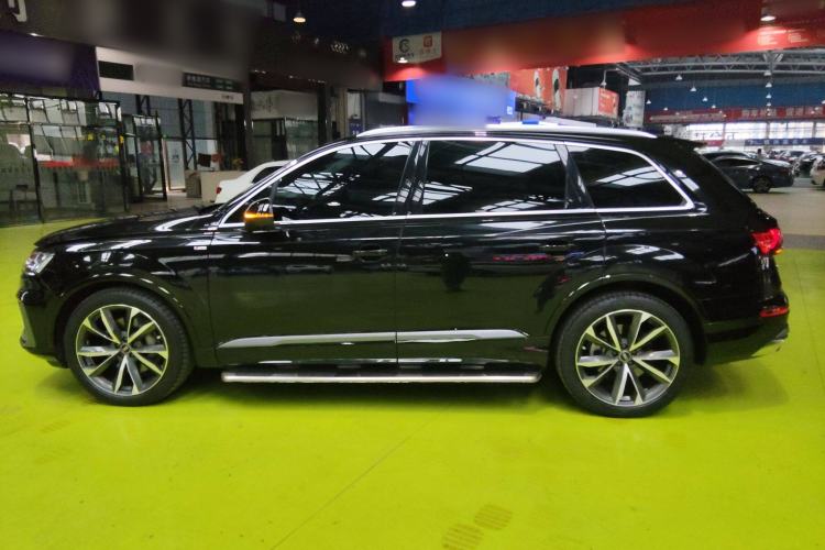 Used Audi Q7 2023 55 TFSI quattro S line Sport Edition Left Side