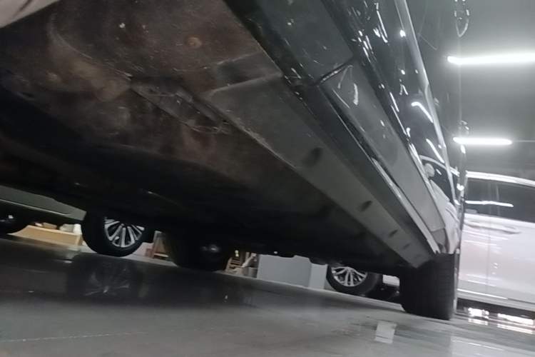 Used Audi Q7 2023 55 TFSI quattro S line Sport Edition Left Side Sill