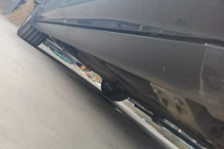 Used Audi Q7 2023 45 TFSI quattro S line Sport model Left Side Sill
