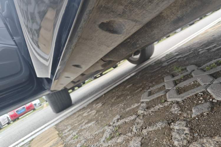Used Audi Q7 2023 45 TFSI quattro S line Sport model Left Side Sill