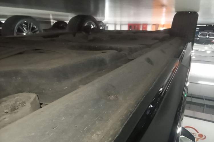 Used Audi Q7 2023 45 TFSI quattro S line Sport model Left Side Sill