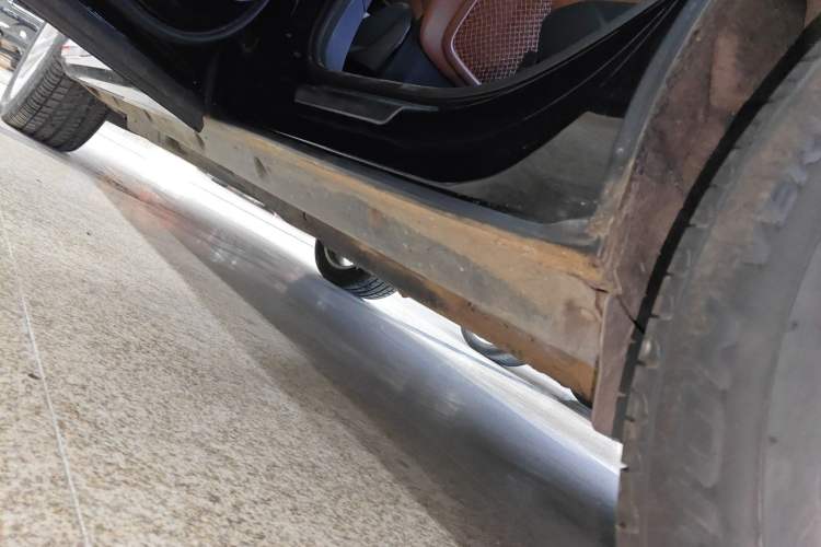 Used Audi Q7 2023 45 TFSI quattro S line Sport model Left Side Sill