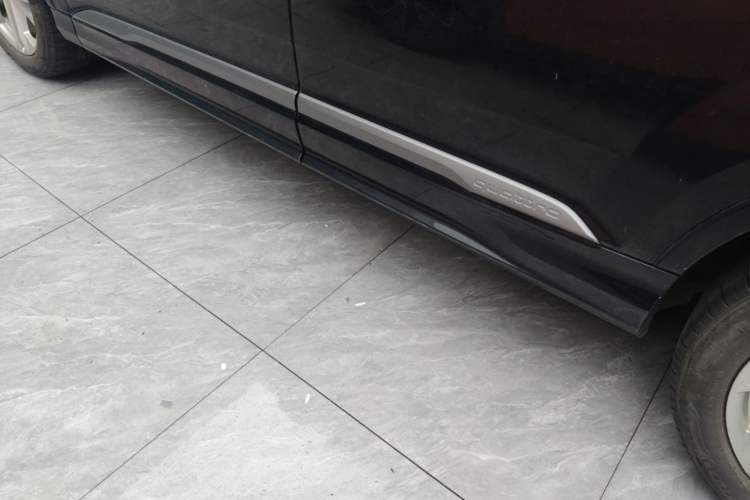 Used Audi Q7 2023 45 TFSI quattro S line Sport model Left Side Sill