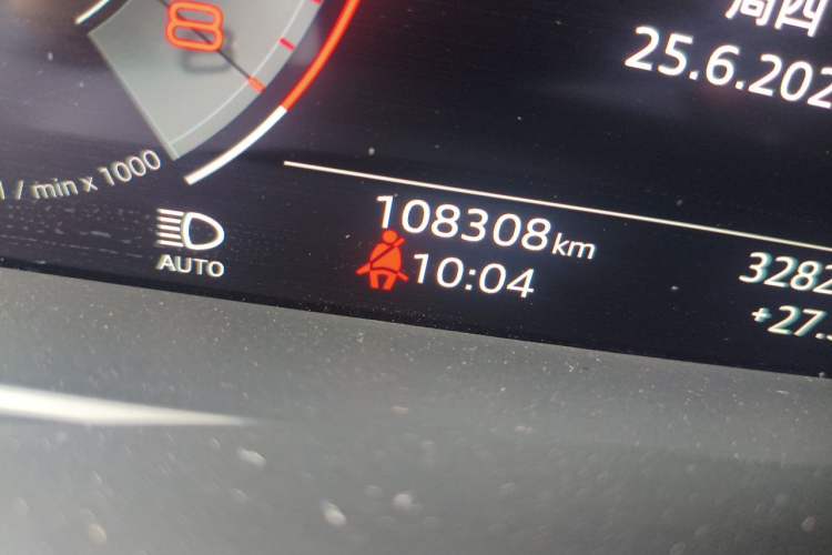 Used Audi Q7 2023 55 TFSI quattro S line Sport Edition Odometer Close Up