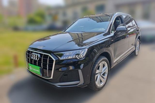 Used Audi Q7 2023 45 TFSI quattro S line Sport model