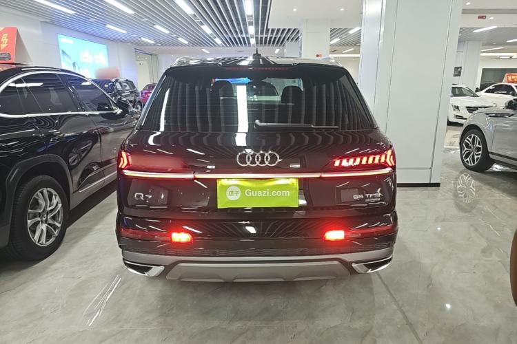 Used Audi Q7 2023 45 TFSI quattro S line Sport model Rear