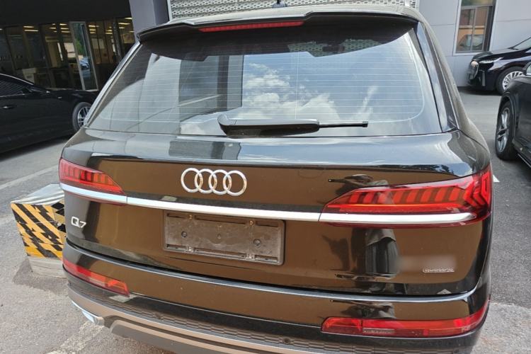 Used Audi Q7 2023 45 TFSI quattro S line Sport model Rear