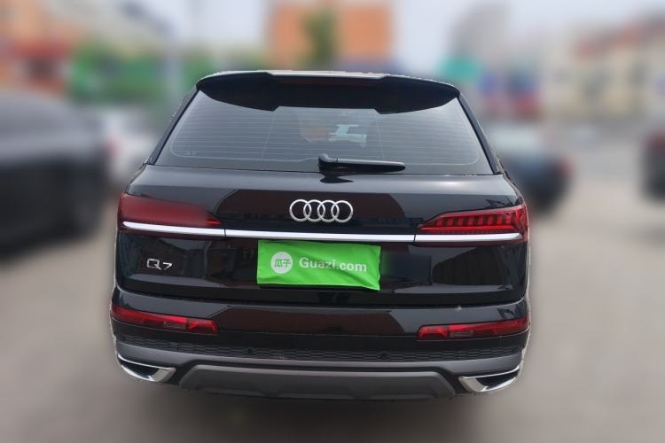Used Audi Q7  Rear