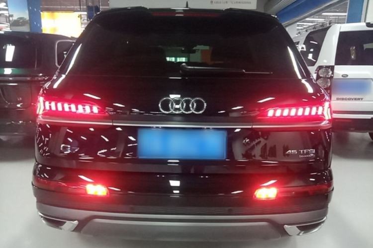 Used Audi Q7 2023 45 TFSI quattro S line Sport model Rear