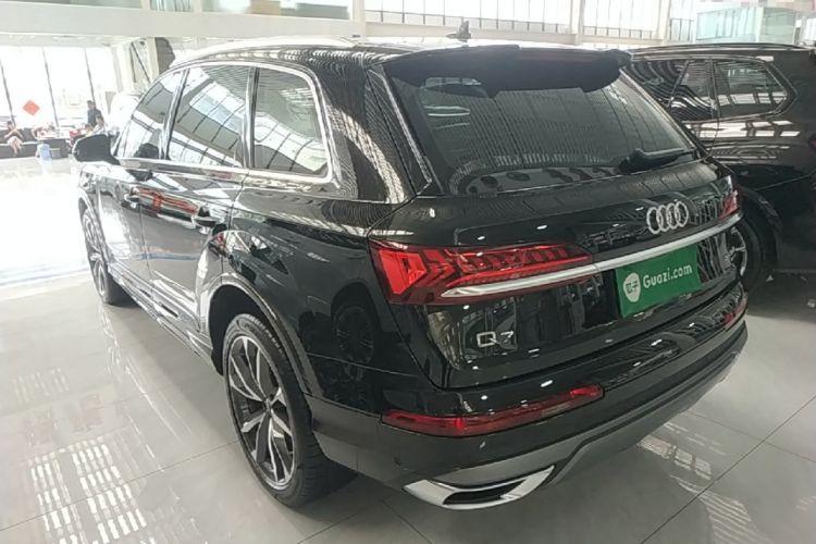 Used Audi Q7 2023 55 TFSI quattro S line Sport Edition Rear Left 45 Deg