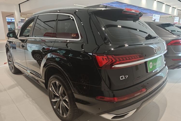 Used Audi Q7 2023 55 TFSI quattro S line Sport Edition Rear Left 45 Deg