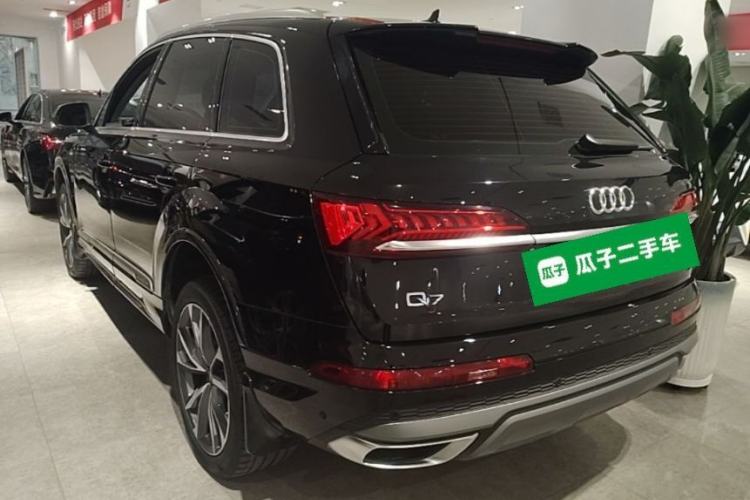 Used Audi Q7 2023 55 TFSI quattro S line Sport Edition Rear Left 45 Deg